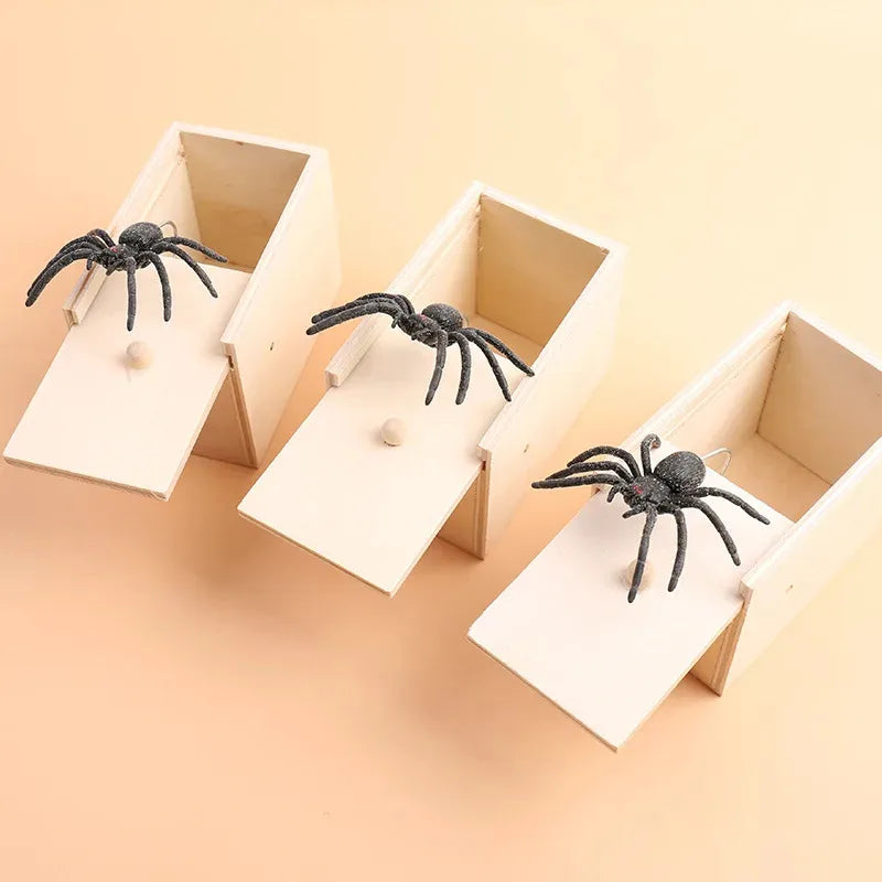 Boîte Maudite — Araignée surprise